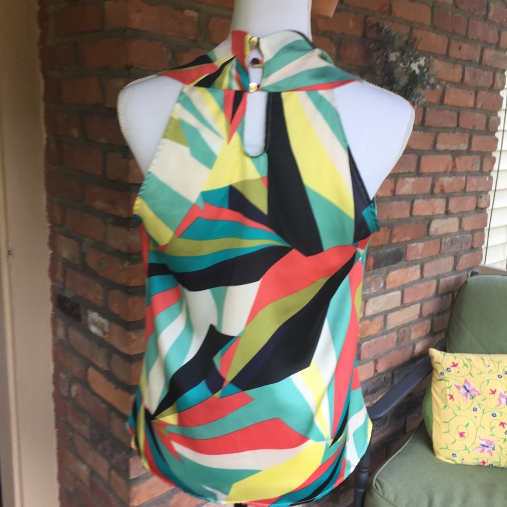 Modern Geometric Halter - Picture 3 of 8